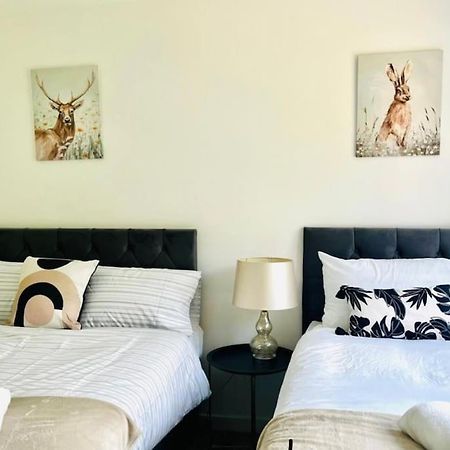 Ashford Retreat - Luxury Home With Double Parking Esterno foto