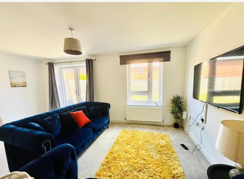 Ashford Retreat - Luxury Home With Double Parking Esterno foto